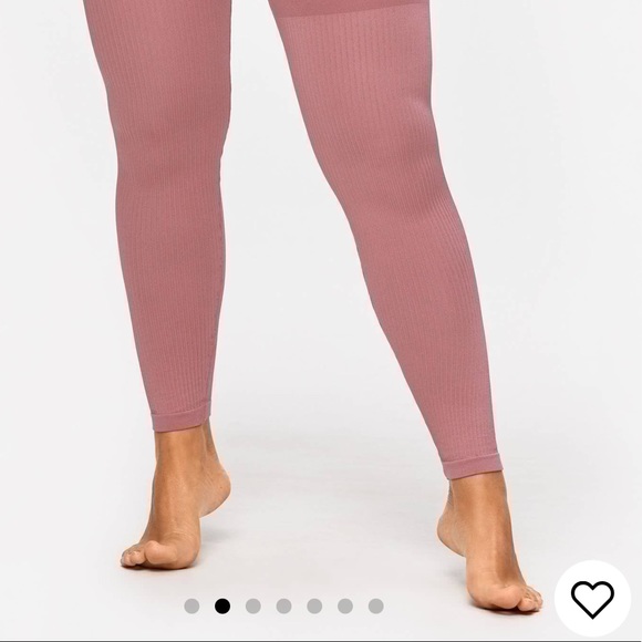 NWT Stronger Seamless Leggings Size Small color Rose *selling top separately* - Picture 5 of 10